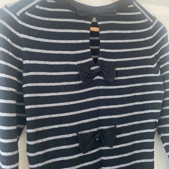 French Connection Striped Sweater Dress w/ Mini Bows Back Size 4 Sexy Blk Gray - Picture 8 of 10